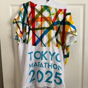 Tokyo Marathon 2025 Runners Finisher Poncho Fleece